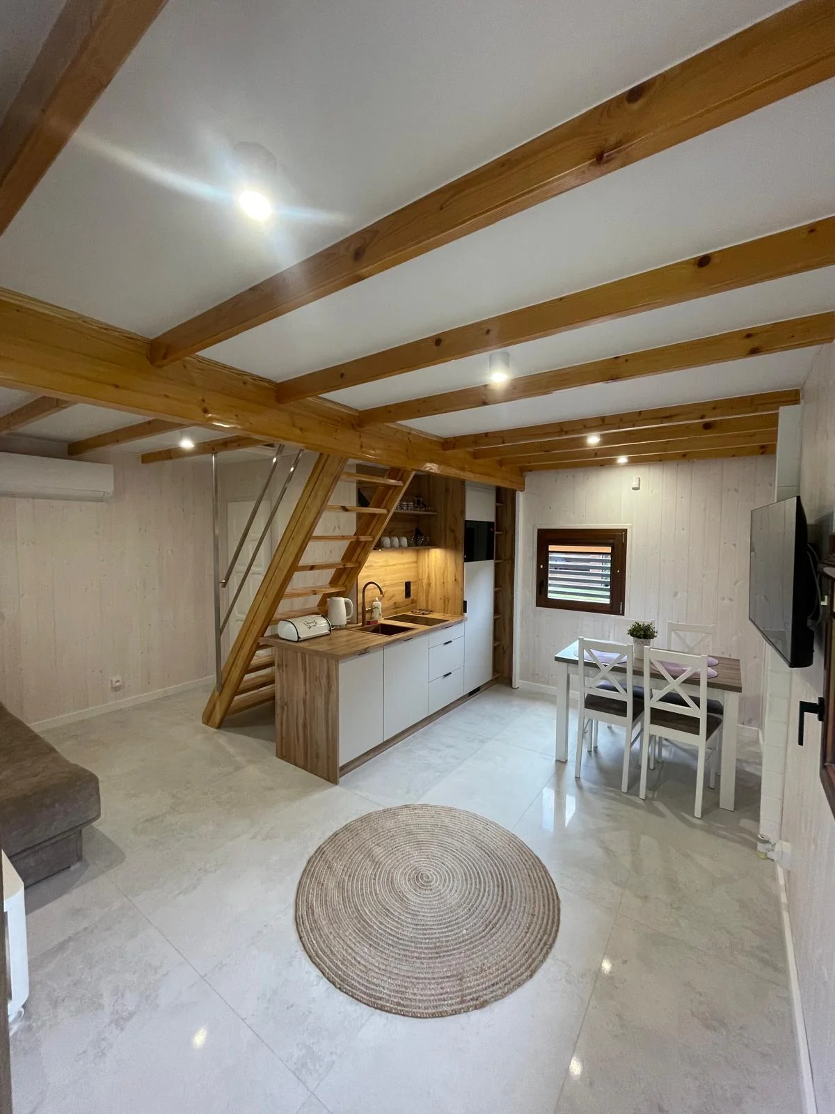 Domki małe — wnętrze